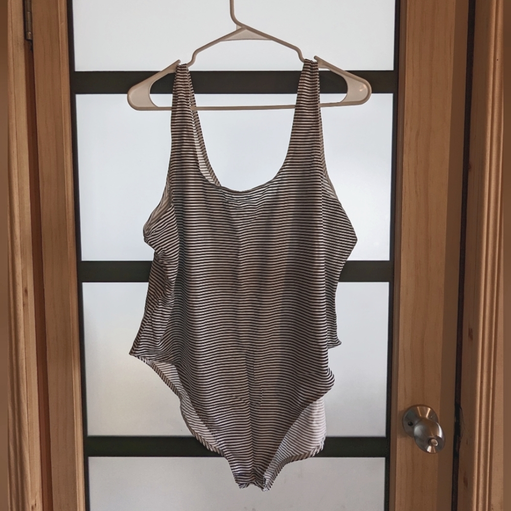 2/$25 XXL Striped Scoop Bodysuit Old Navy